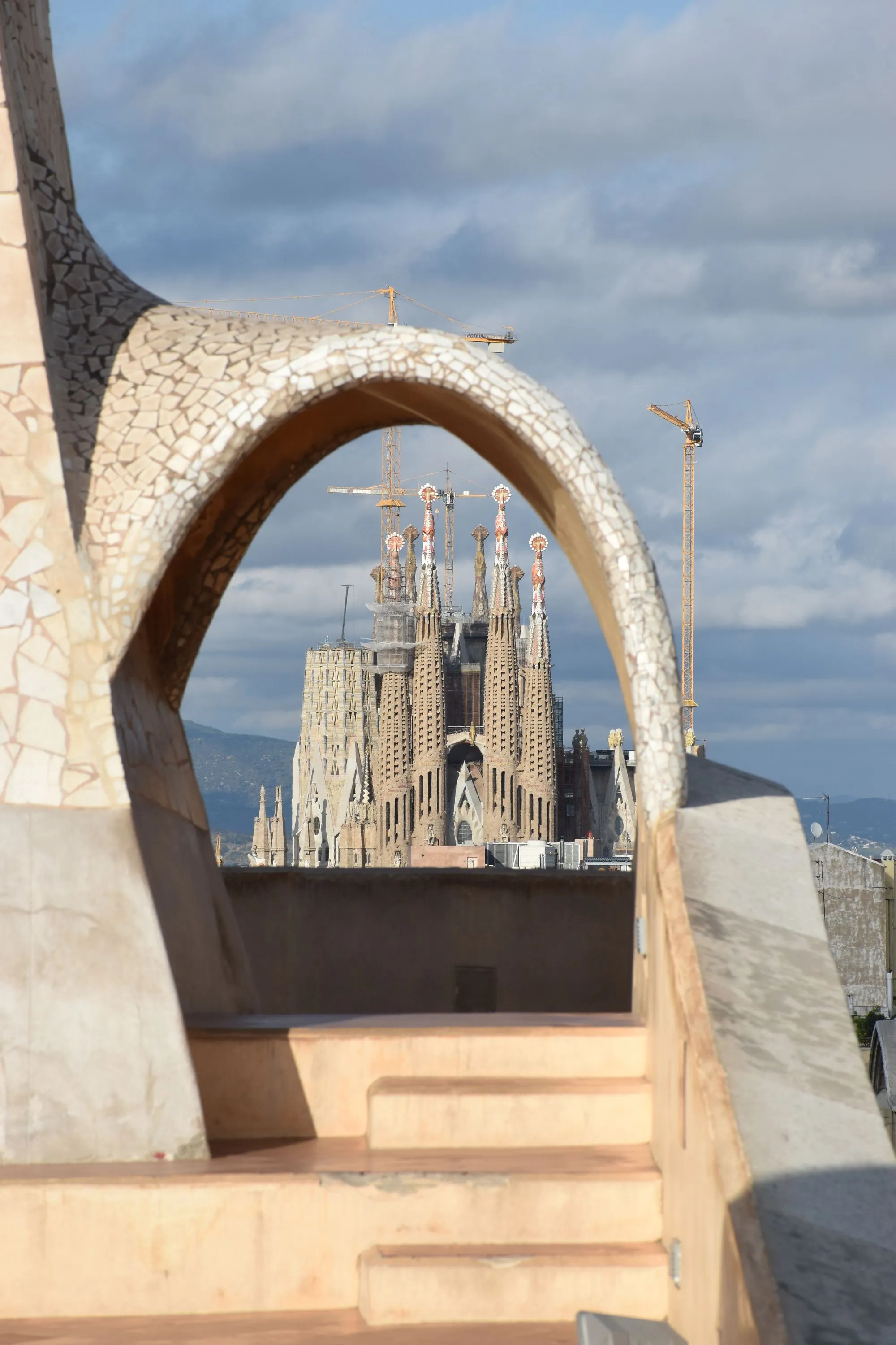 Pedrera, vista de la Sagrada Familia